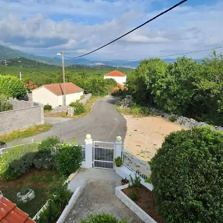 Σπίτι διακοπών House Edi Dugopolje